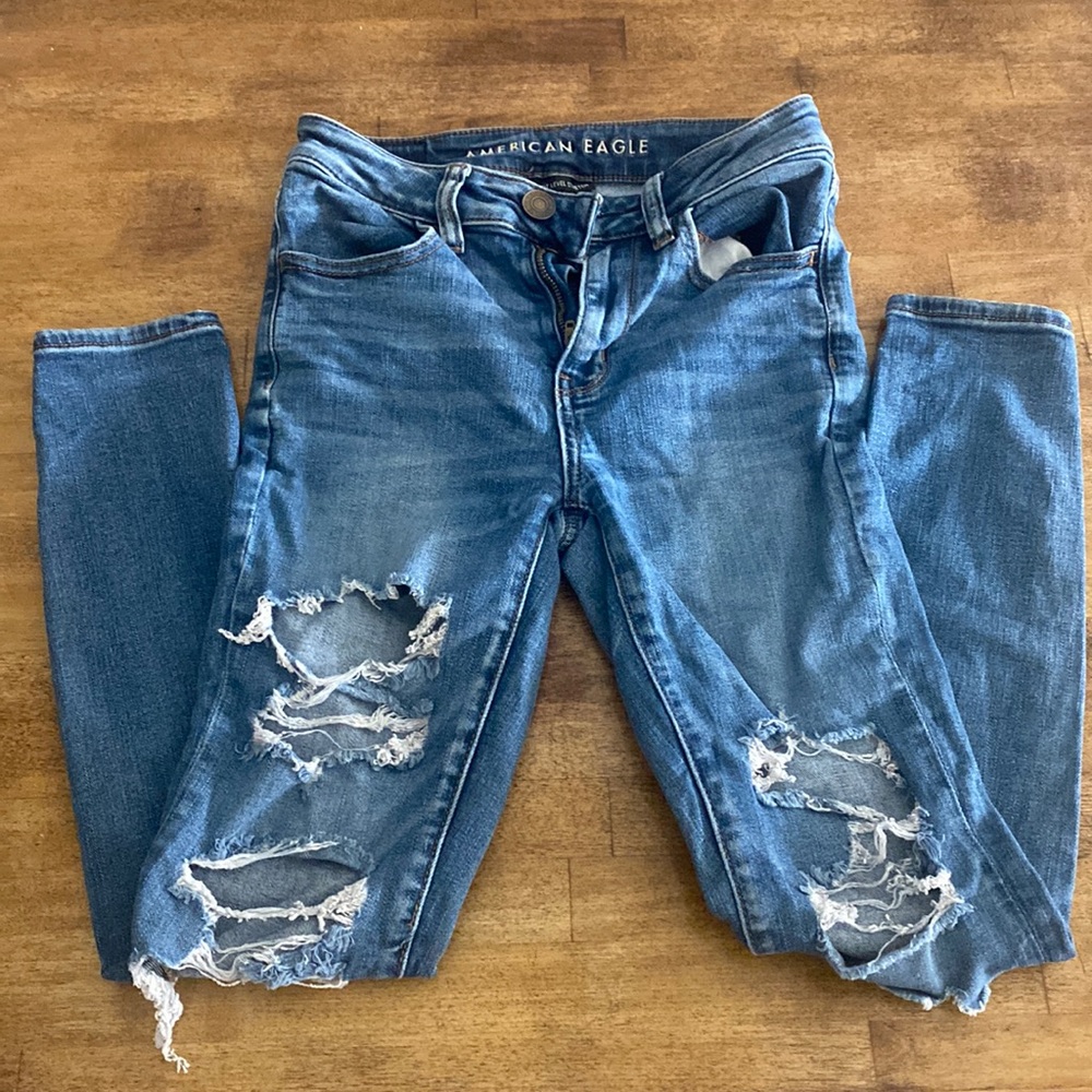 AE skinny jean distressed